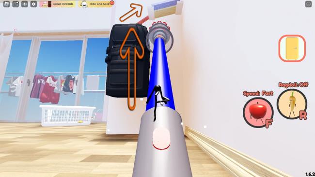 Roblox: Secret Staycation, the caviar is climbing the vacuum cleaner